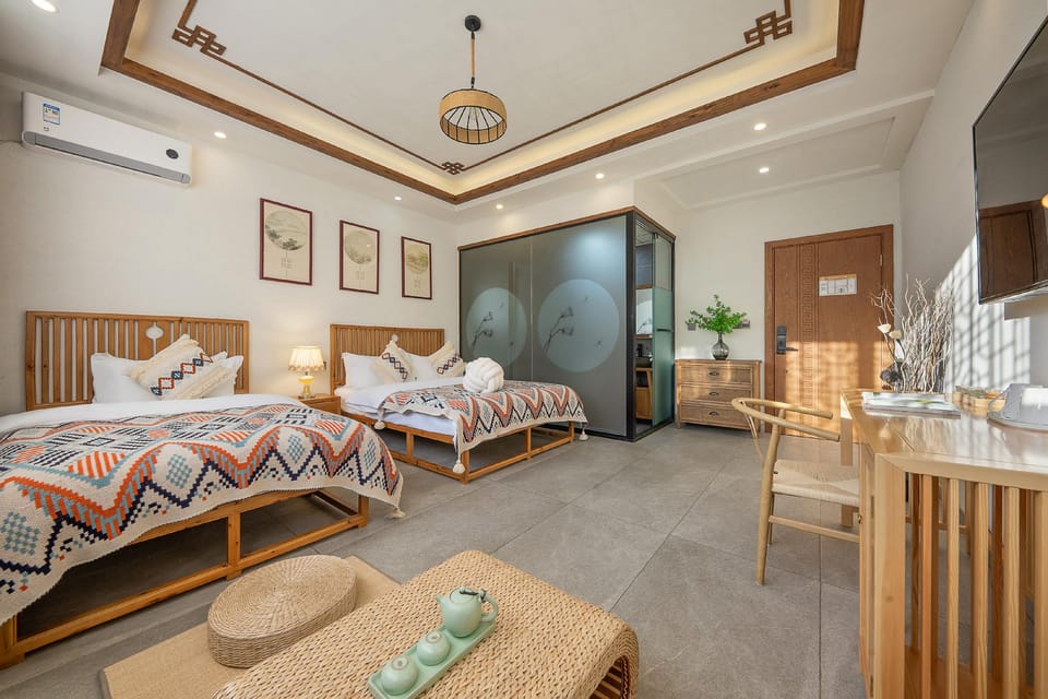 Floral Hotel Tingfengshuo B&B Huangling Scenic Spot Hotel in Zhejiang