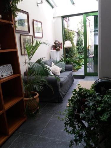 Quiet apartment in Antwerp near parc - B&B InterMezzo - business & leisure Hotel in Antwerp