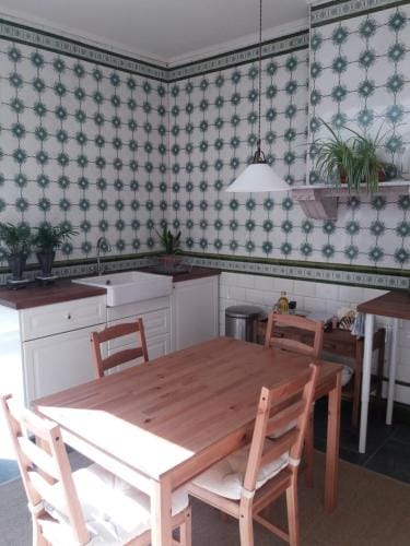 Quiet apartment in Antwerp near parc - B&B InterMezzo - business & leisure Hotel in Antwerp