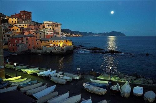 WOW HOME 2 - 175 mq - posteggio privato Hotel in Genoa