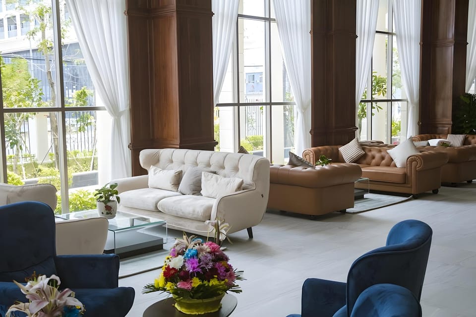 Sea Breeze Hotel & Villa Hotel in Ream