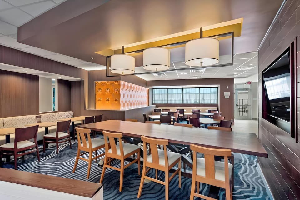 Fairfield Inn & Suites by Marriott St Petersburg North Hotel in St Petersburg