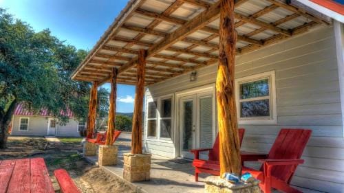 Crider's On The Frio Lodge in Rio Grande