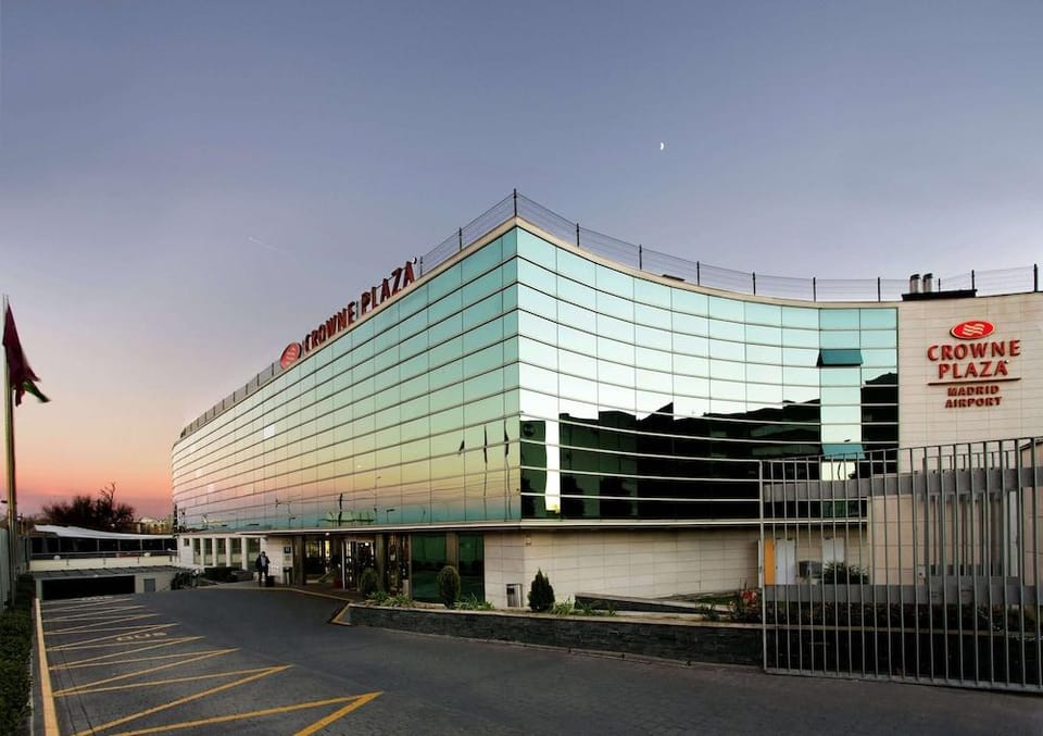 Hotel Crowne Plaza Madrid Airport Hotel in Madrid