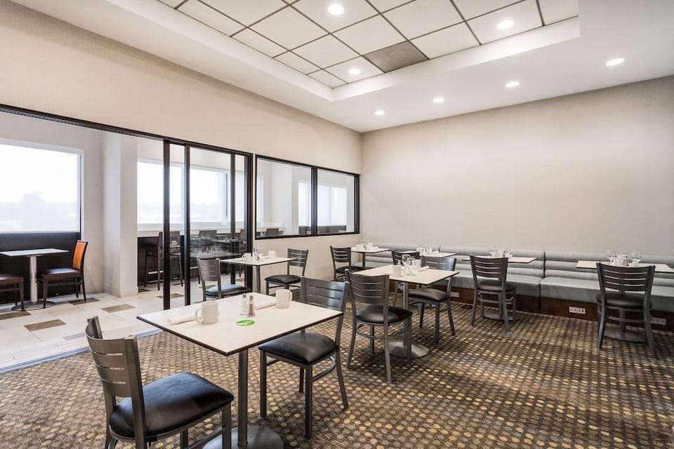 Holiday Inn Timonium Hotel in Cockeysville