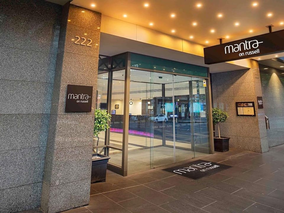 Mantra on Russell Hotel in Melbourne