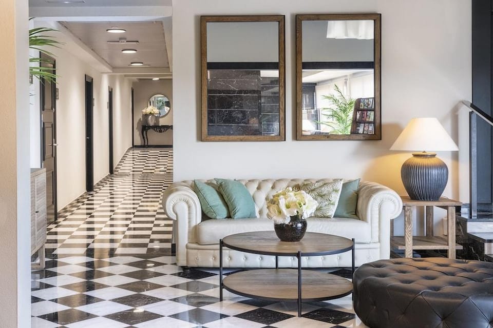 Salles Hotel Aeroport de Girona Hotel in Selva
