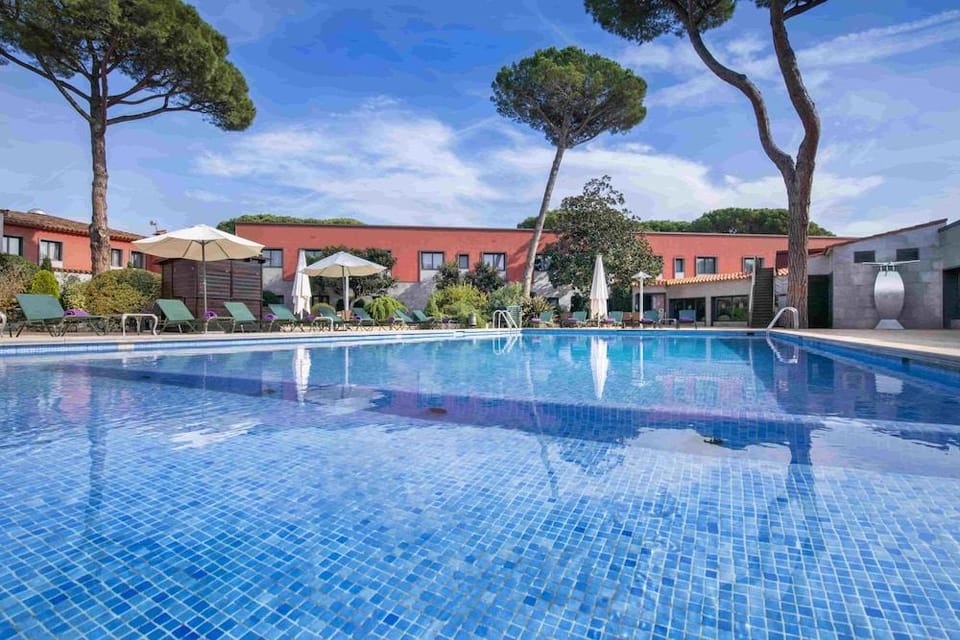 Salles Hotel Aeroport de Girona Hotel in Selva