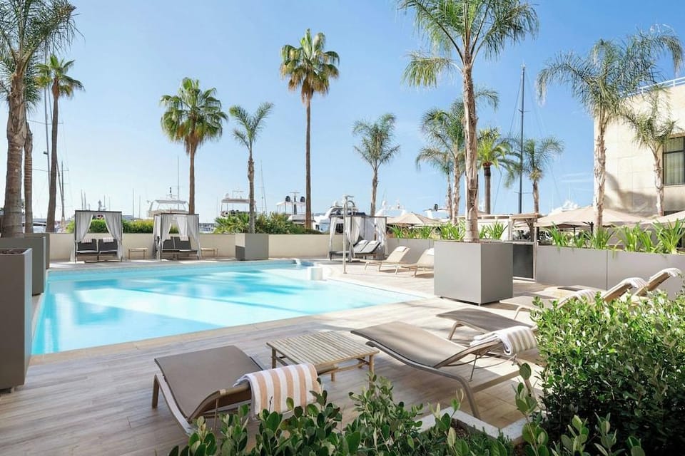 Riviera Marriott Hotel La Porte De Monaco Hotel in Cap-d'Ail
