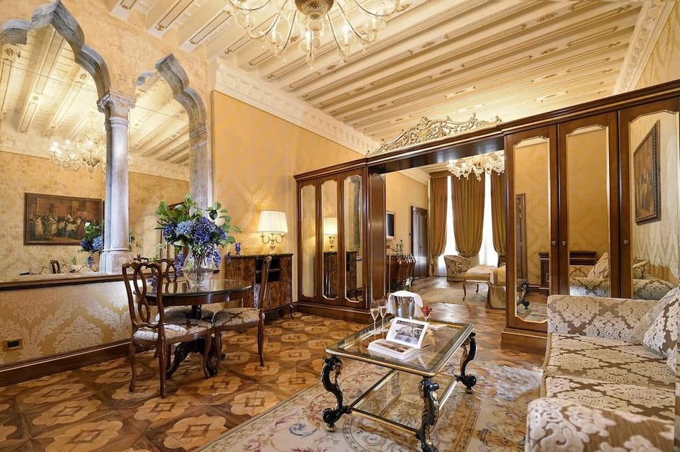 Hotel Ai Reali Hotel in San Marco