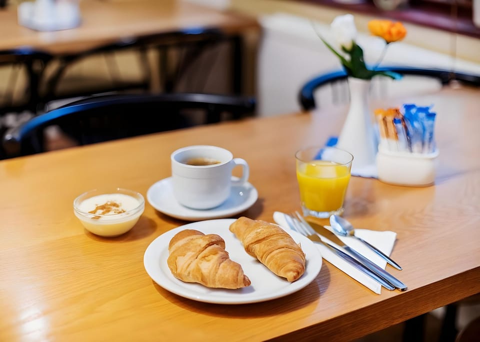 Dolphin Hotel Hotel in City of Westminster