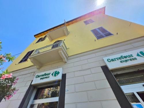 Affittacamere Guest House Happy Holiday Hotel in La Spezia