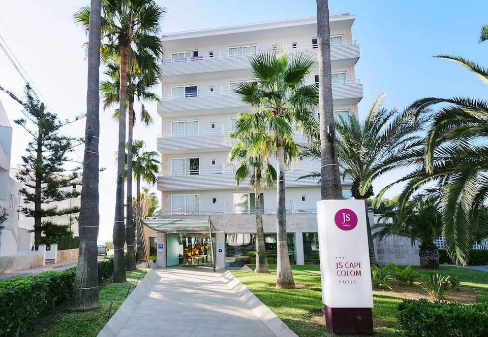 Hotel JS Cape Colom Hotel in Portocolom