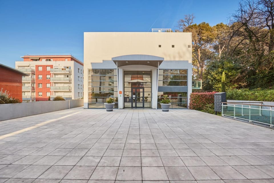 Appart'hotel Odalys Olympe Apartment hotel in Antibes