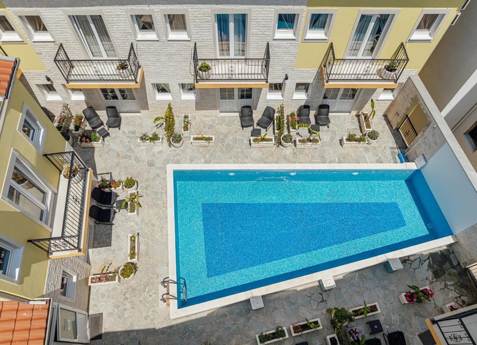 Hotel Subra Atrium Hotel in Kotor Municipality