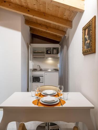 Cattania Suites and Rooms Hotel in Modena