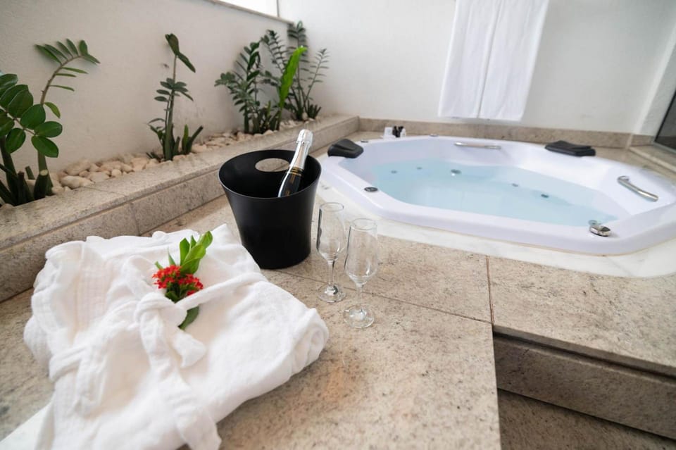 Hot tub