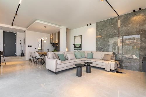 Bella Casa - Newly Built Designer Villa Hotel in Crete