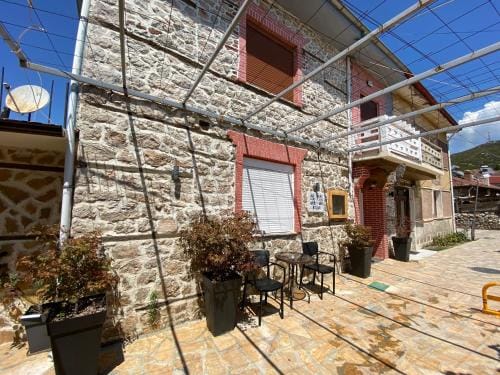 Vechia Villa Mitllari Hotel in Municipality of Ohrid, North Macedonia