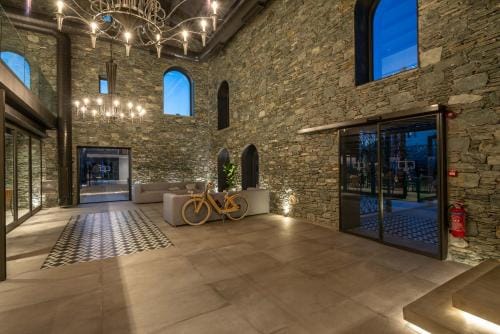 Porto Plomari Hotel in İzmir Province