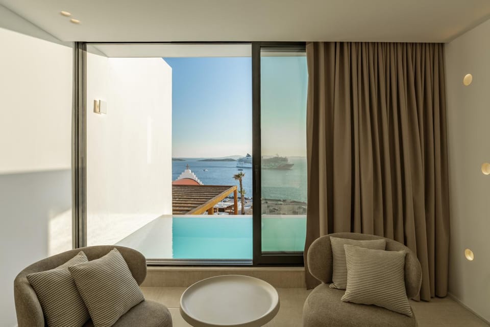 Tagoo Hills Hotel in Mykonos