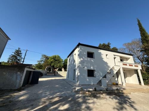 Montelimar Location Hotel in Provence-Alpes-Côte d'Azur