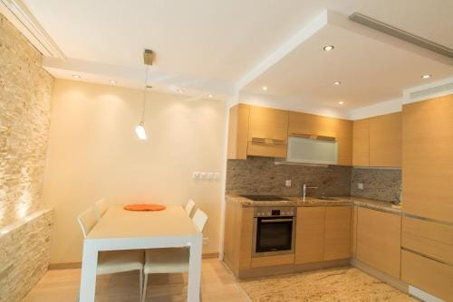 Haus Cristal - 1441m Hotel in Canton of Valais
