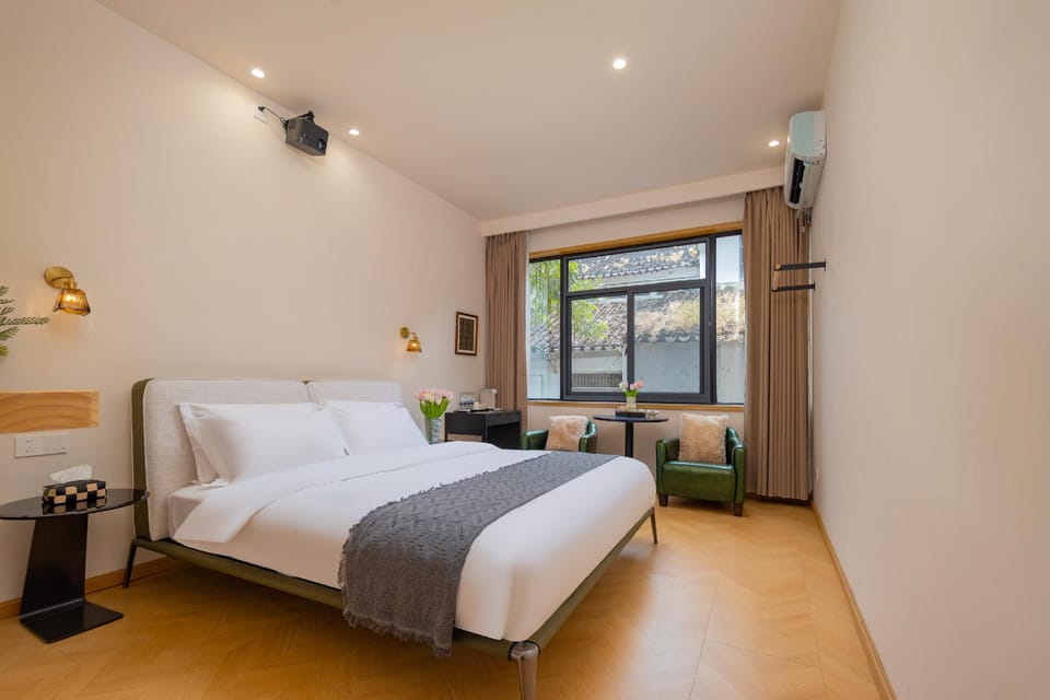 Floral Hotel Shaoxing Shufang Xiaozhu Homestay Hotel in Hangzhou