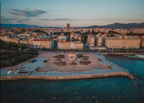 Sea Breeze Suites Hotel in Livorno