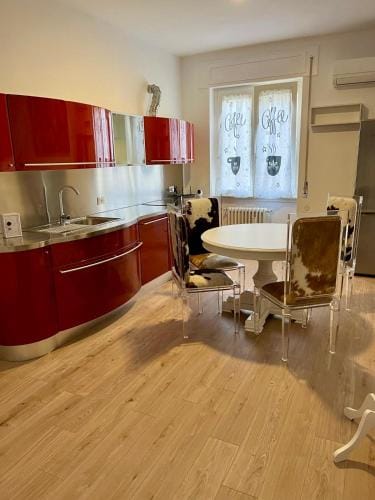 Sea Breeze Suites Hotel in Livorno