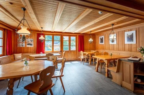 Gasthaus Rathaus Inn in Canton of Grisons