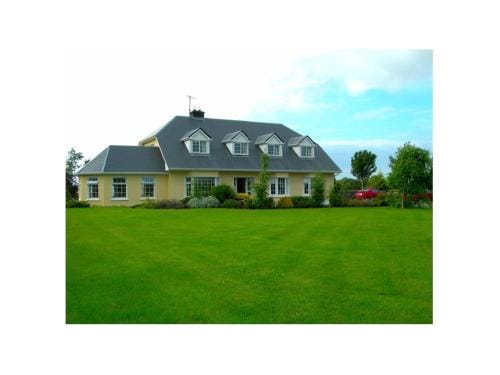 Ashfield House Failte Ireland Approved Bed and Breakfast Hotel in County Mayo