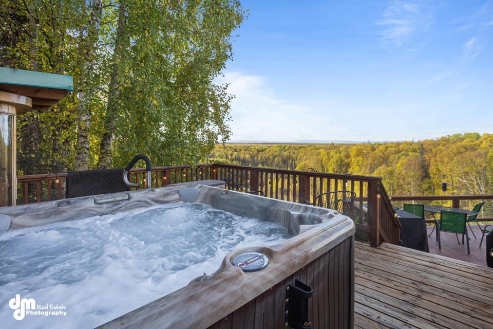 Hot tub
