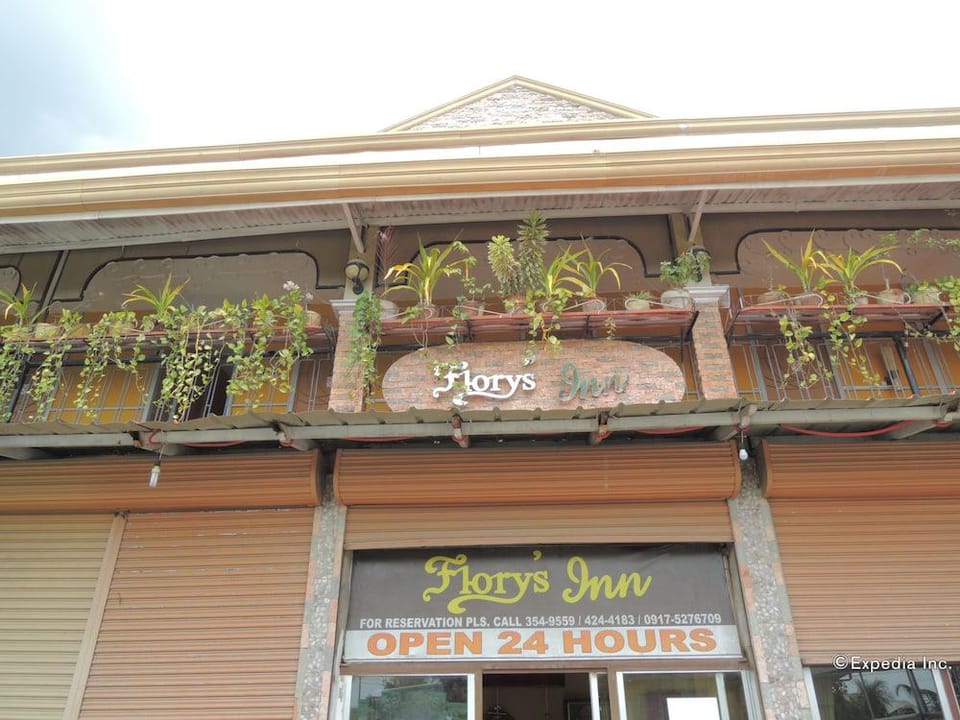 Flory's Inn Inn in Central Visayas
