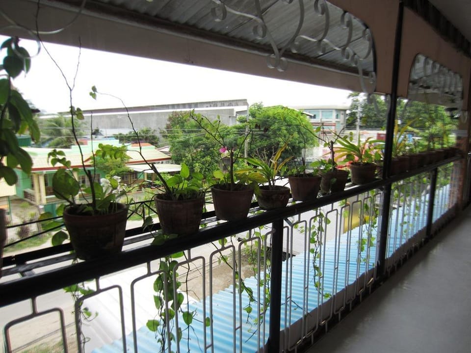 Flory's Inn Inn in Central Visayas