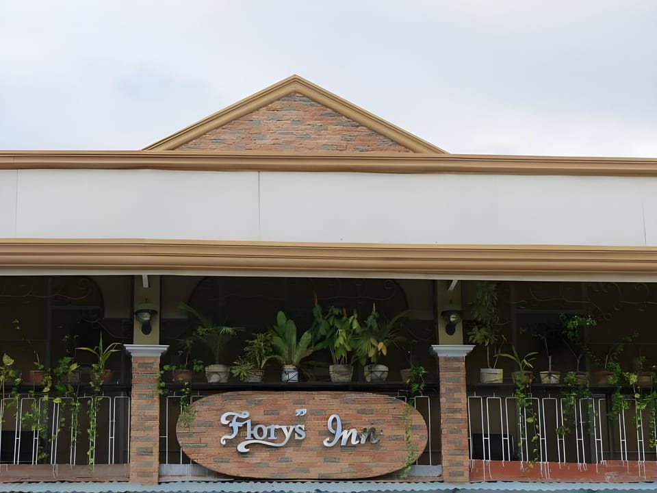 Flory's Inn Inn in Central Visayas