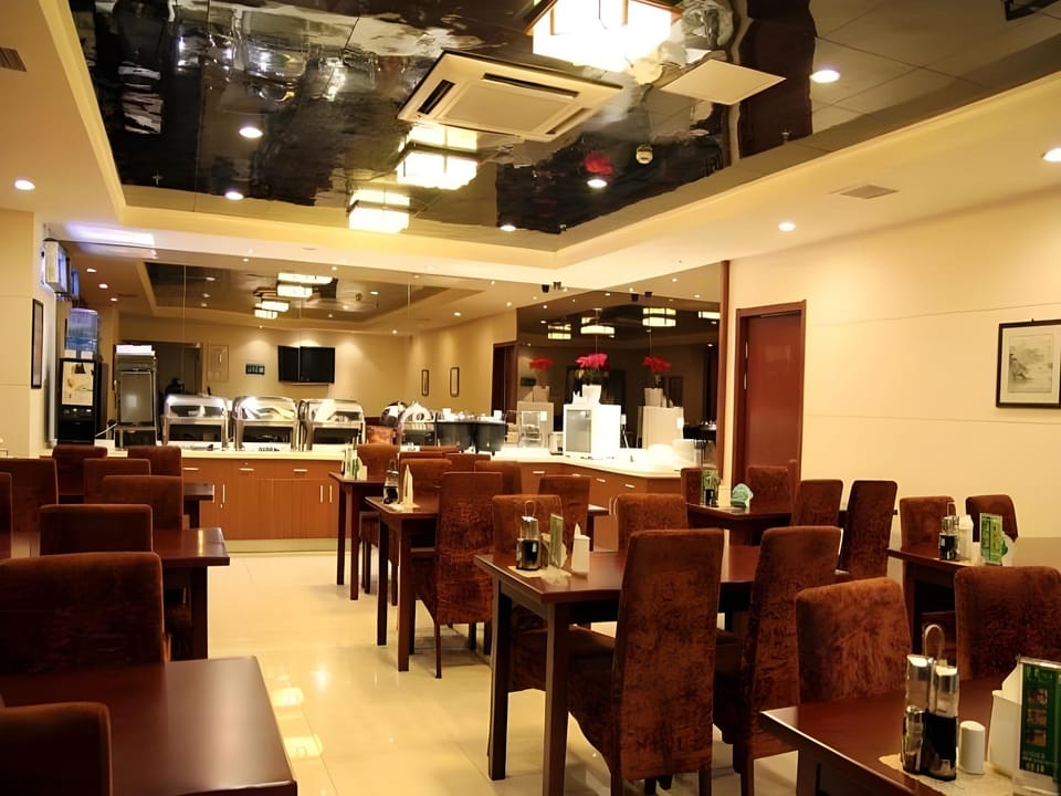 Jinjiang Inn Wujiang Zhongshan North Road Pedestrian Street Hotel in Suzhou
