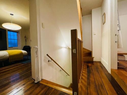 Lotus Gogh Apartment Hotel in Hobart