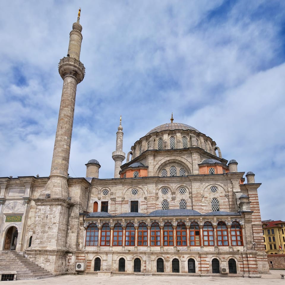 Golden Wood Apartment hotel in Istanbul
