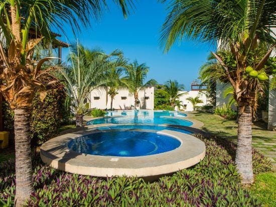 Coco Sunset Hills 52 Hotel in Coco