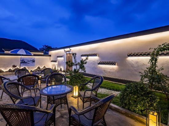 Floral Hotel Geyuan B&B Beijing Xiangshui Lake Great Wall Natural Scenic Area Hotel in Beijing