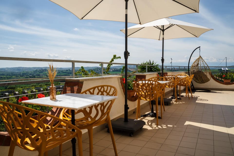 Villa Yucca - B&B and Glamping Hotel in Abruzzo