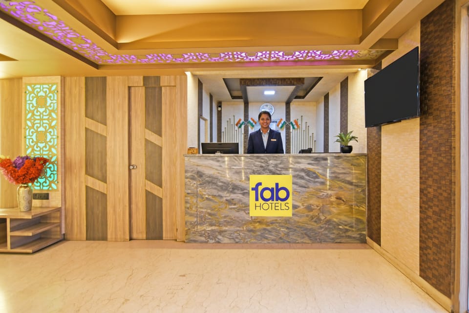 FabHotel The Crystal Hotel in Kolkata