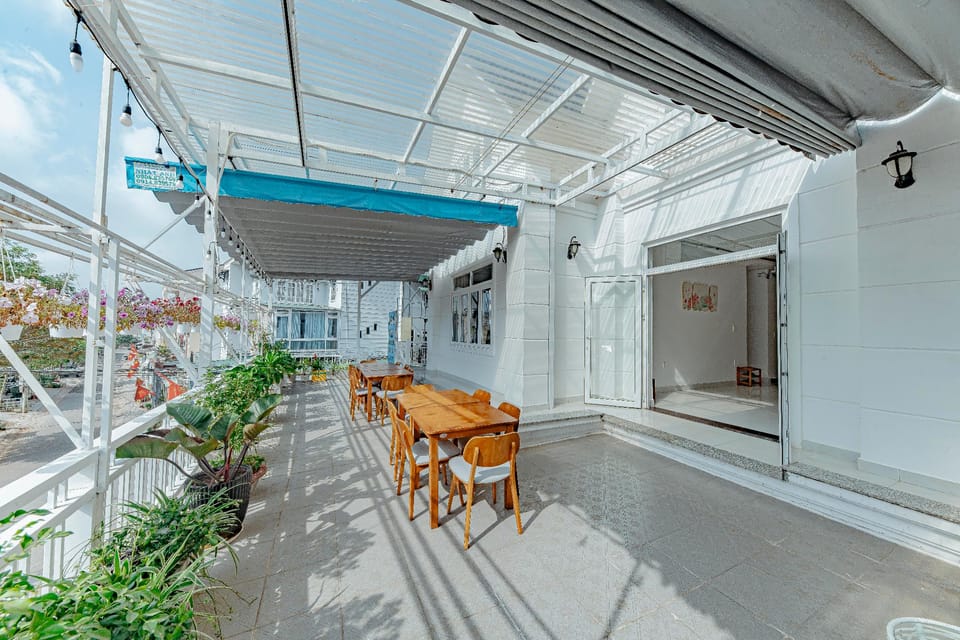 Ngân Hà Xanh Hotel  Hotel in Dalat