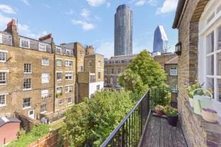 Spacious 3-Bedroom Duplex Near London’s South Bank - Peaceful & Central Hotel in London Borough of Southwark