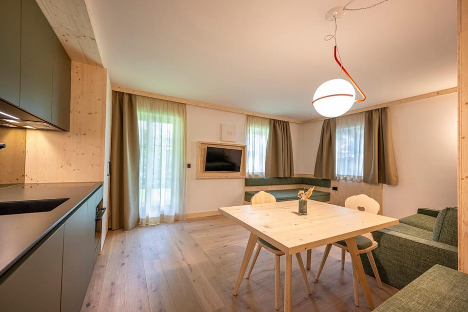 Eden Dolomites Apartment hotel in Sëlva