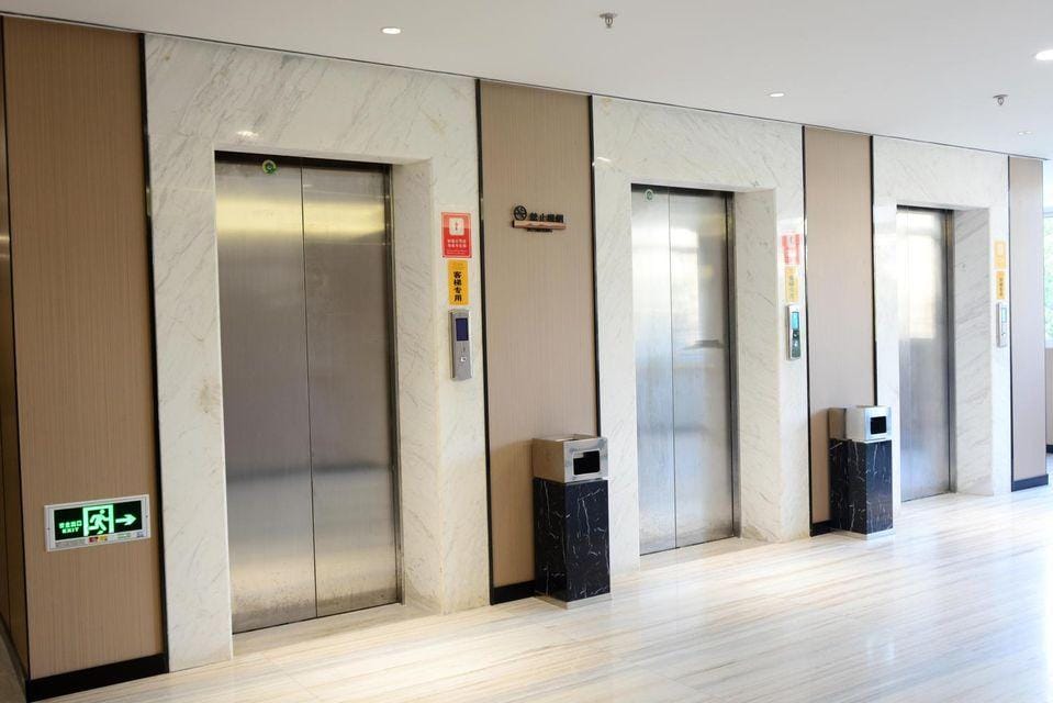 Weierhong City Hotel (Fu'an Wanli Plaza) Hotel in Zhejiang