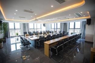 Yiheshun Boutique Hotel (Yihe South High-speed Railway Station University Town) Hotel in Jiangsu