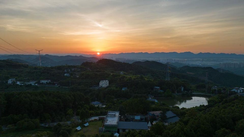Sanshucun Small Homestay Hotel in China