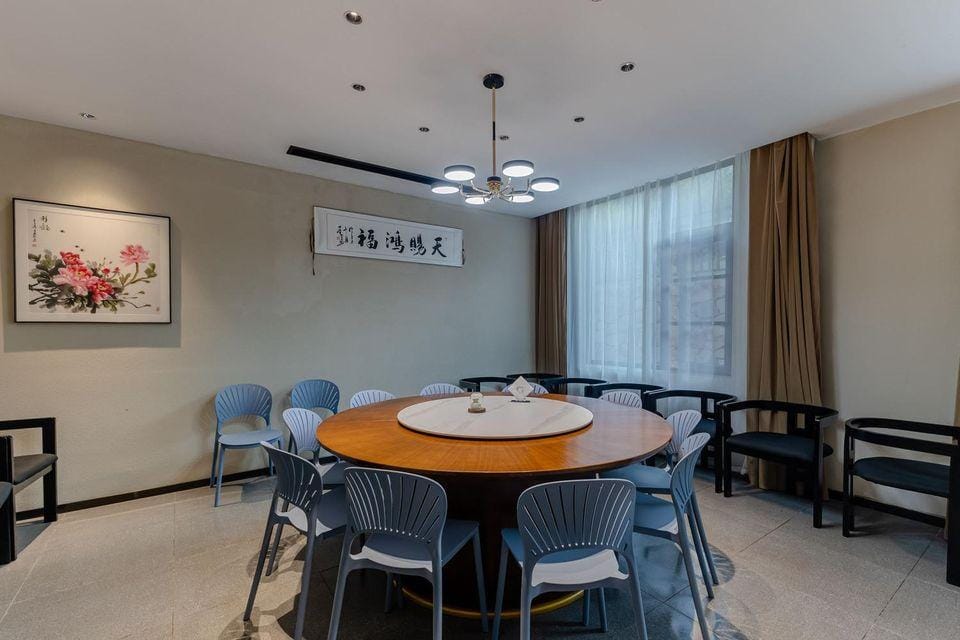 Shaojian Banshushe B&B (Lujiang Tangchi Hot Spring Resort) Hotel in Jiangsu